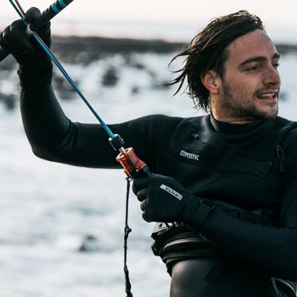 Kitesurfing Harnesses from Offaxis