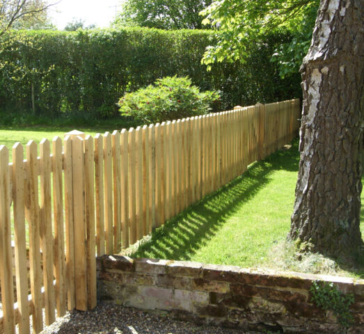 Oak picket fencing with matching gate