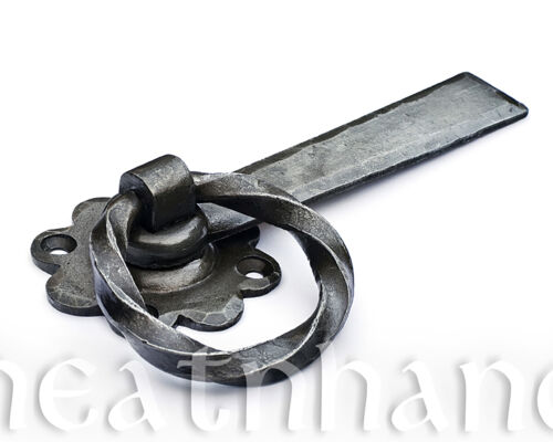 Large Twisted Handle Ring Latch