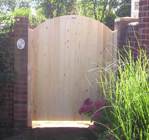 Glemham Gate curved top cut boards - Curved Cut Boards in untreated softwood