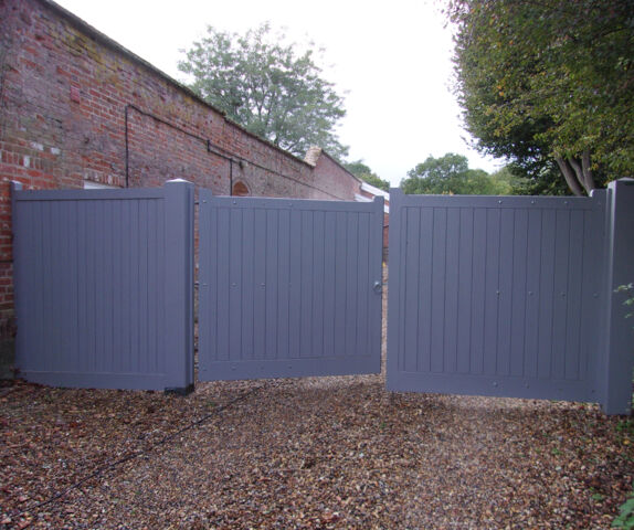 Hadleigh gates with a side panel painted by the customer
