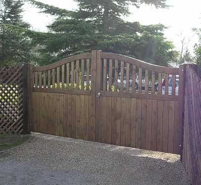 Stour gates finished by the customer