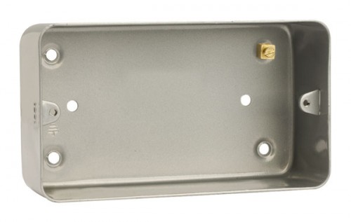 CL086 2 Gang Mounting Box (As CL084 But Without Knockouts)
