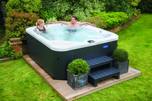 Plug & Play | Deck World - Plug and Play Hot Tubs, Accessories & Chemicals in Ipswich Suffolk. Covering Essex, Norfolk and Cambridge.