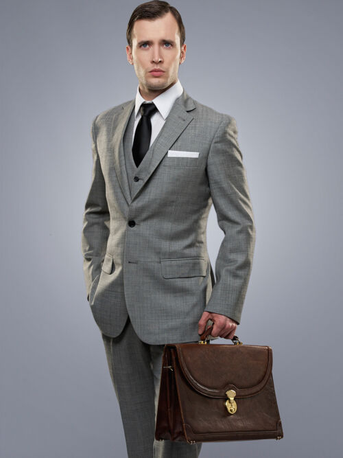 Regular fit three-piece suit in marl grey
