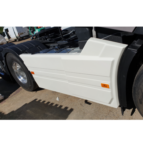 Renault T-High and T Range 6x2 Sideskirts 3.2m, TAG Wheelbase (Rear airtanks)