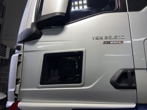Truck Door Window to suit MAN TG3 TGX (Wide Cabs) - Fitted