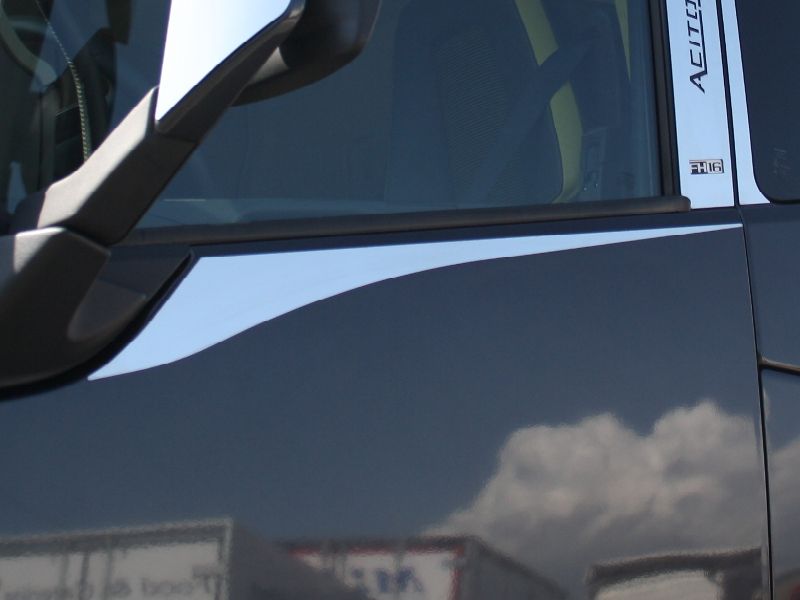 Volvo FH4 2013 Front Window Profiles (Pair)