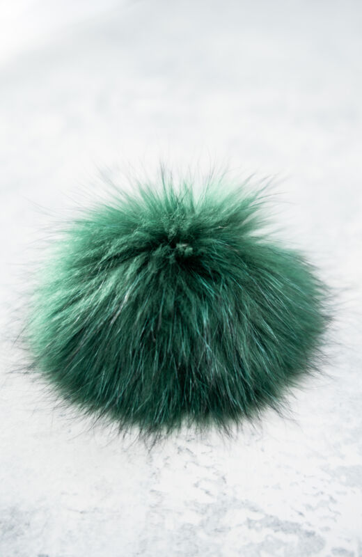 Extra Pompom? Luxury green 12cm fur pompom